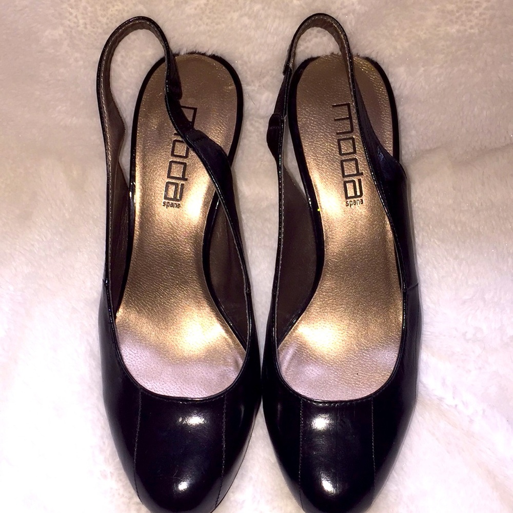 NWOT Moda Spana Black Leather Heels
